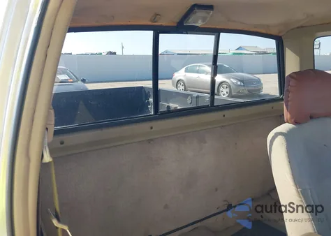 2000 Nissan Frontier Xe from USA, damaged, VIN 1N6DD26S9YC418543